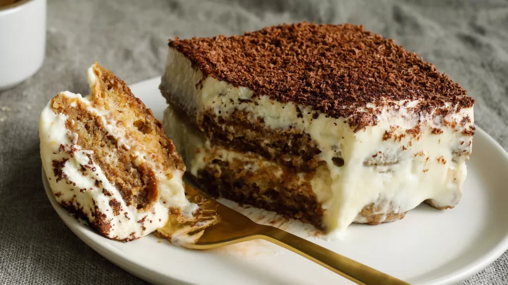 How to Make Classic Tiramisu: A Step-by-Step Recipe Guide
