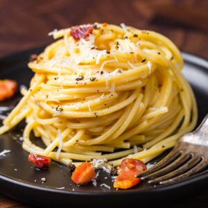 The Delicious Spaghetti Carbonara: A Classic Italian Pasta Dish