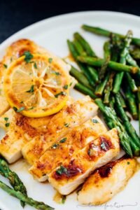 Asparagus and Honey Butter Lemon Chicken: A Delicious and Nutritious Recipe