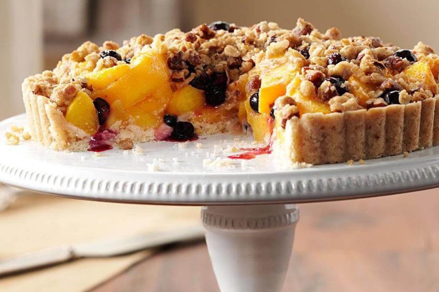 Peach and Blueberry Crumble Recipe: A Delicious Summer Dessert